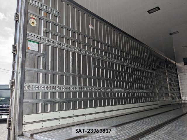 Nissan QUON 2015-01 7252020-17
