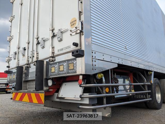 Nissan QUON 2015-01 7252020-5