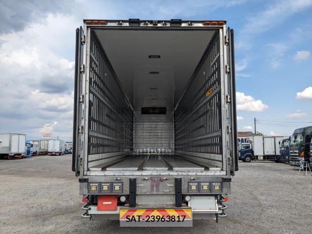 Nissan QUON 2015-01 7252020-7