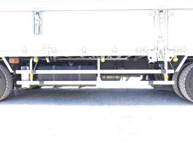 Nissan QUON 2015-09 7269160-22