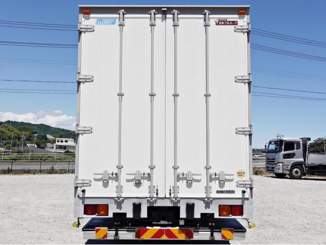 Nissan QUON 2015-09 7269160-6