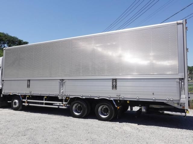 Nissan QUON 2015-09 7269160-7