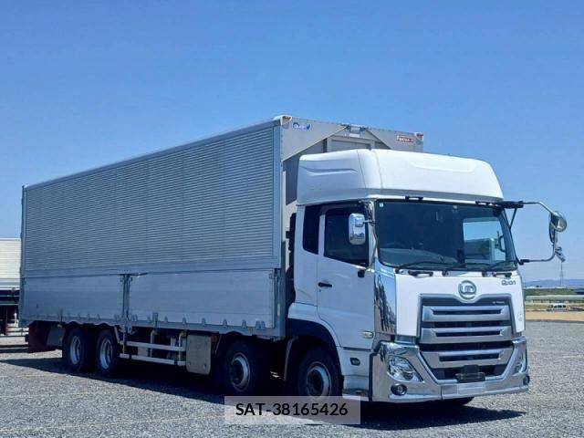 Nissan QUON 2019-03 7272763-2