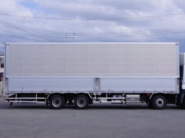 Nissan QUON 2023-02 7306694-18