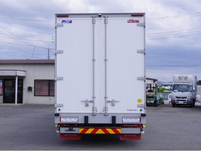 Nissan QUON 2023-02 7306694-20