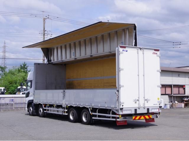 Nissan QUON 2023-02 7306694-2