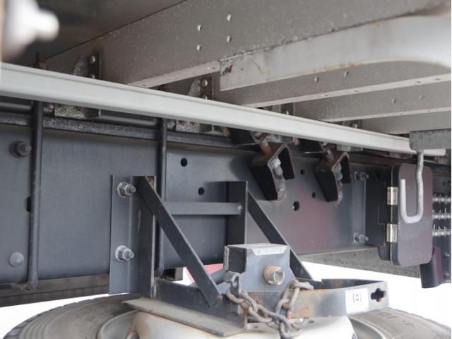Nissan QUON 2023-02 7306694-7