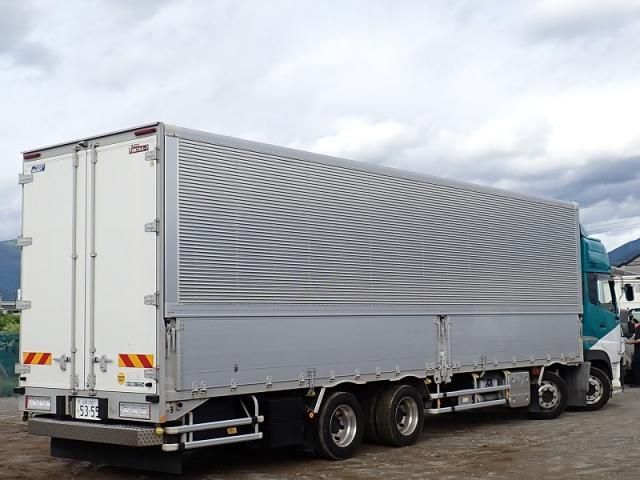Nissan QUON 2021-03 7306696-2