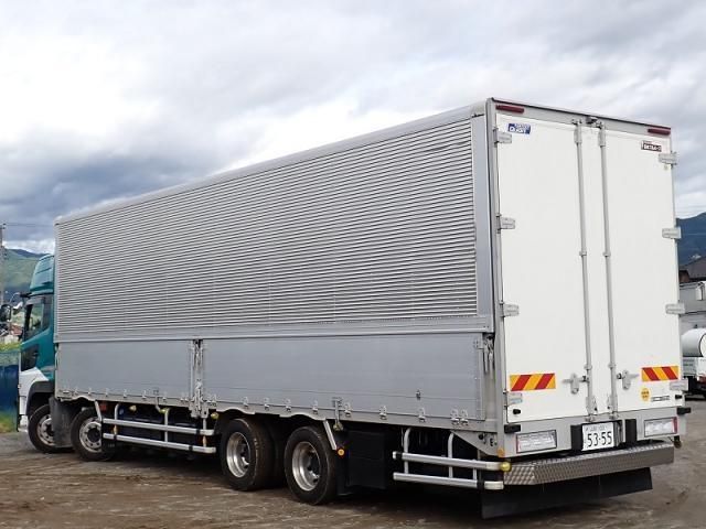 Nissan QUON 2021-03 7306696-3