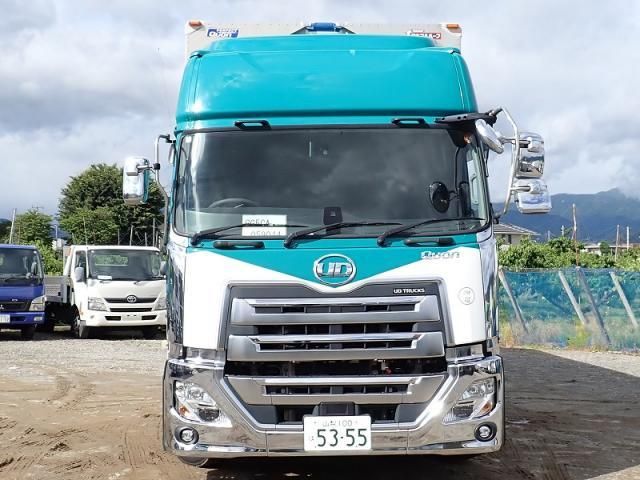 Nissan QUON 2021-03 7306696-4