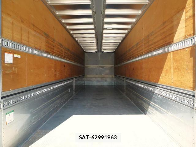 Nissan QUON 2020-11 7359441-10