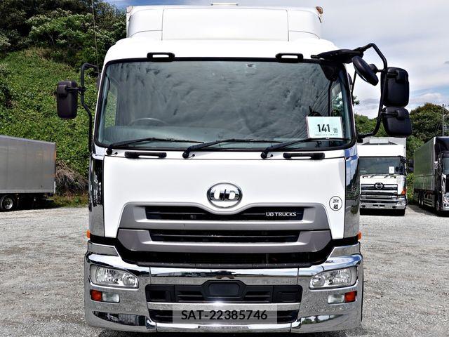 Nissan QUON 2016-08 7359444-1