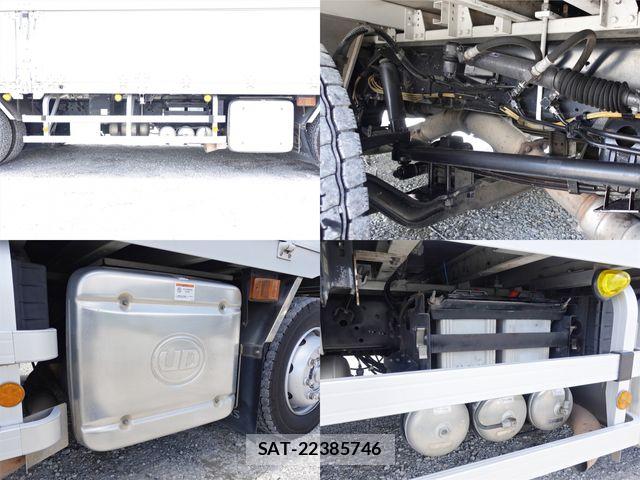 Nissan QUON 2016-08 7359444-19