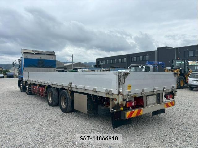 Nissan QUON 2019-01 7359442-4