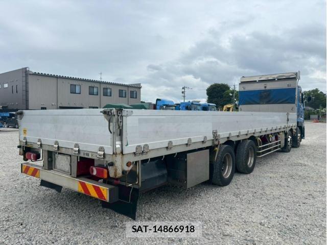 Nissan QUON 2019-01 7359442-5