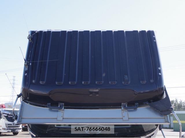 Nissan QUON 2017-09 7359440-15