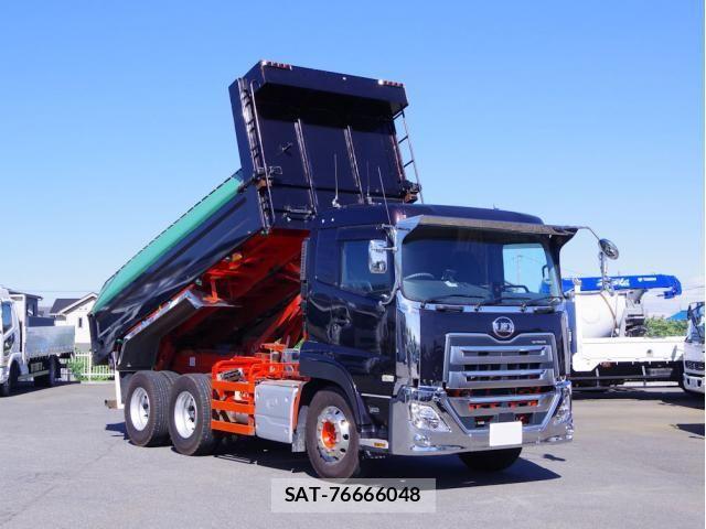 Nissan QUON 2017-09 7359440-1