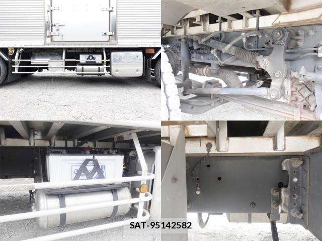 Nissan QUON 2018-10 7359448-20