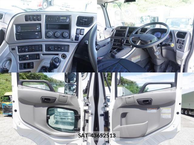 Nissan QUON 2016-08 7359446-26