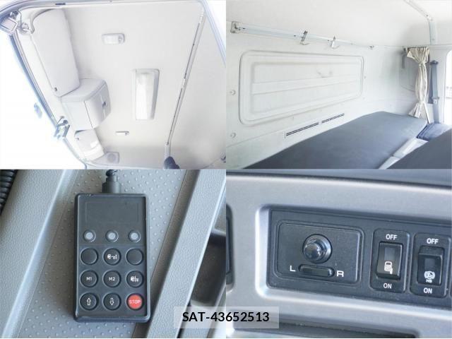 Nissan QUON 2016-08 7359446-27