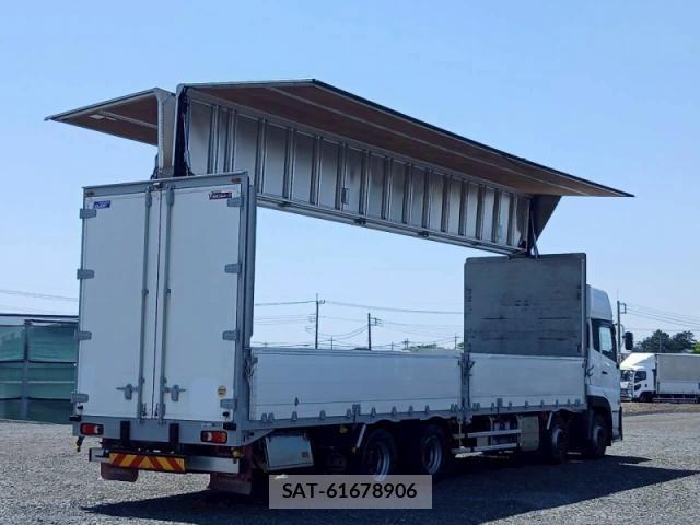 Nissan QUON 2019-03 7359443-20