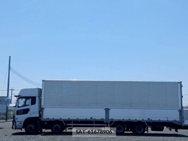 Nissan QUON 2019-03 7359443-7