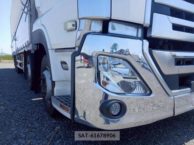 Nissan QUON 2019-03 7359443-8