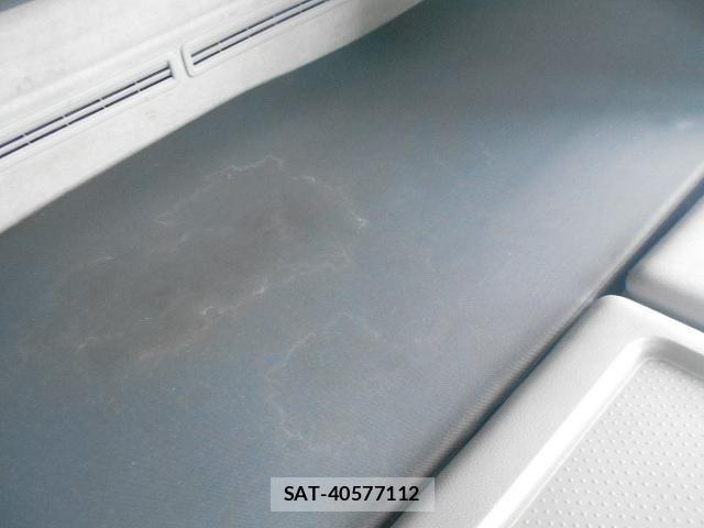 Nissan QUON 2015-04 7359438-13