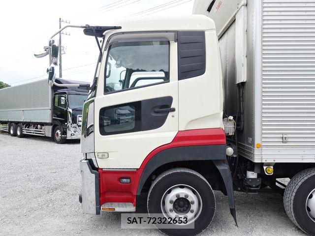 Nissan QUON 2018-10 7359445-9