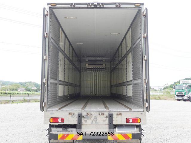 Nissan QUON 2018-10 7359445-10