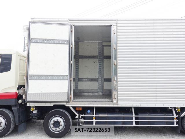 Nissan QUON 2018-10 7359445-8