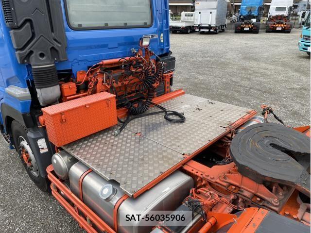 Nissan QUON 2017-03 7359449-11