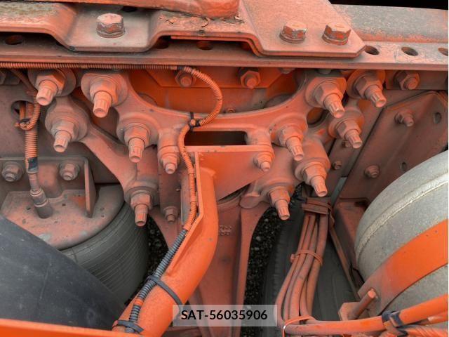 Nissan QUON 2017-03 7359449-18