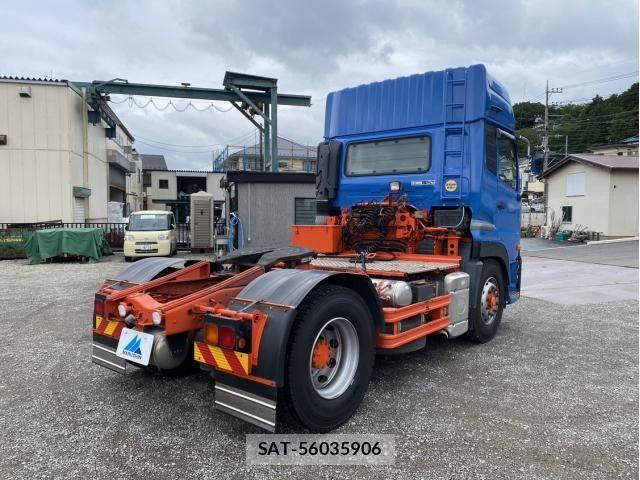 Nissan QUON 2017-03 7359449-3