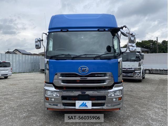 Nissan QUON 2017-03 7359449-4