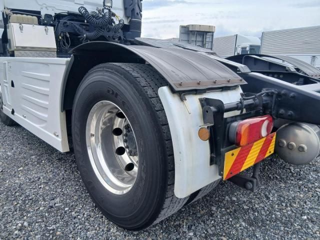 Nissan QUON 2019-09 7383927-14