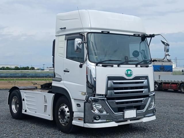 Nissan QUON 2019-09 7383927-3