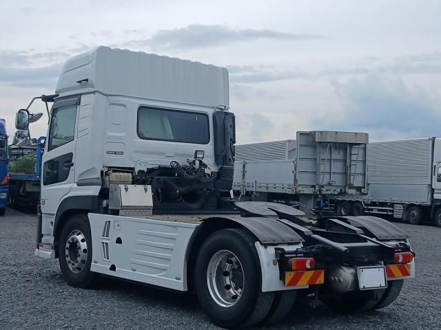 Nissan QUON 2019-09 7383927-7
