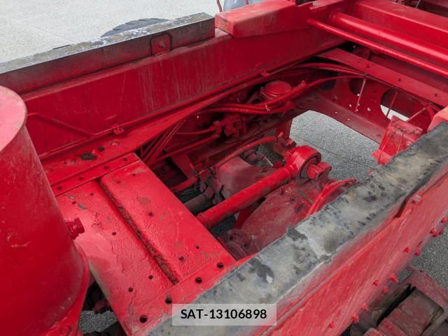 Nissan QUON 2013-08 7502424-23