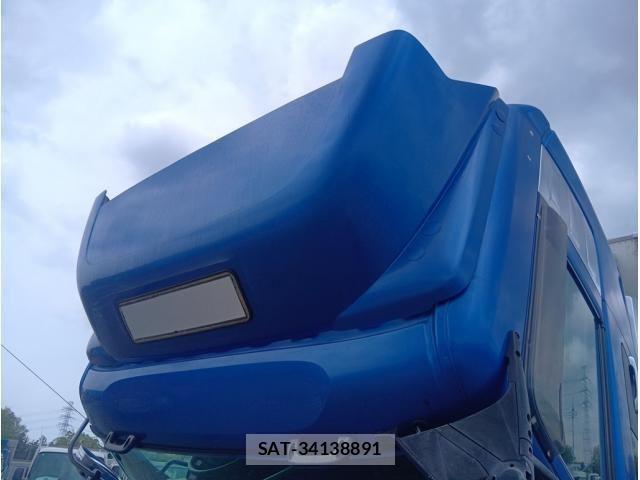 Nissan QUON 2018-06 7502418-16