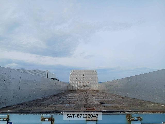 Nissan QUON 2016-06 7509797-9