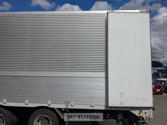Nissan QUON 2024-09 7502419-8