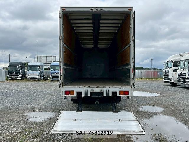 Nissan QUON 2017-07 7502425-9