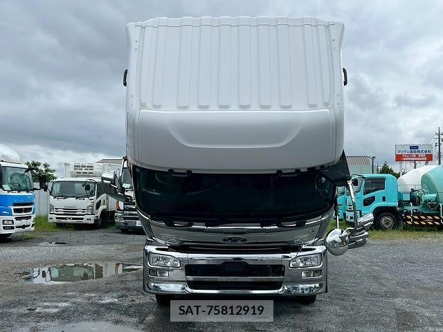 Nissan QUON 2017-07 7502425-2