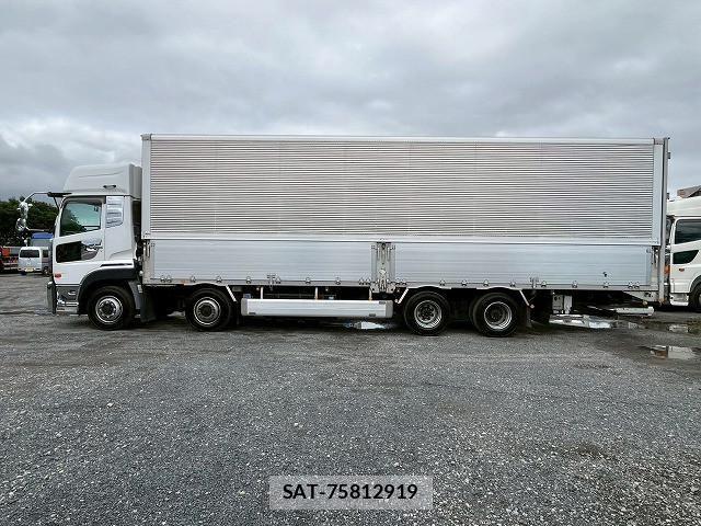 Nissan QUON 2017-07 7502425-8