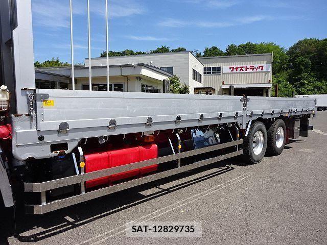 Nissan QUON 2019-07 7562694-10