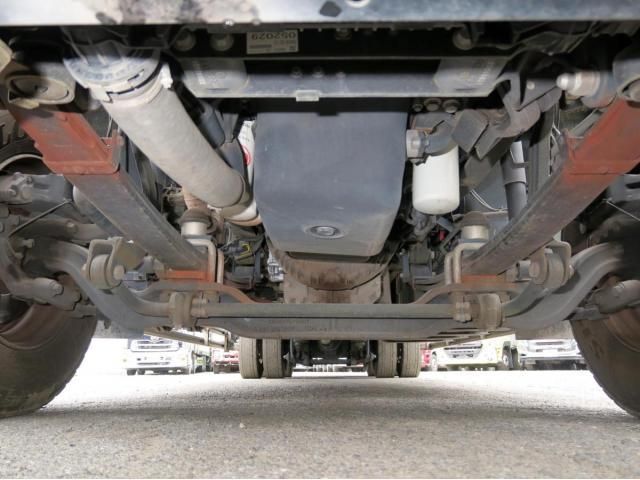 Nissan QUON 2020-06 7606940-19
