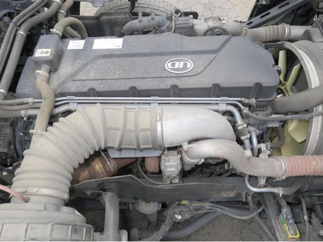 Nissan QUON 2020-06 7606940-25