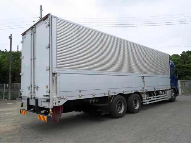 Nissan QUON 2020-06 7606940-3