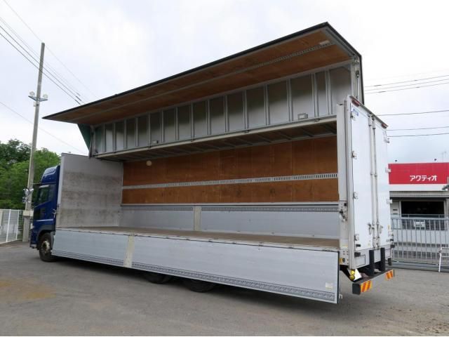 Nissan QUON 2020-06 7606940-7
